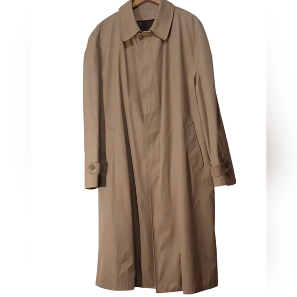 London Fog -Limited Edition Tan Trench Coat, Removable Liner Inc., Pockets, 46L - Picture 6 of 14